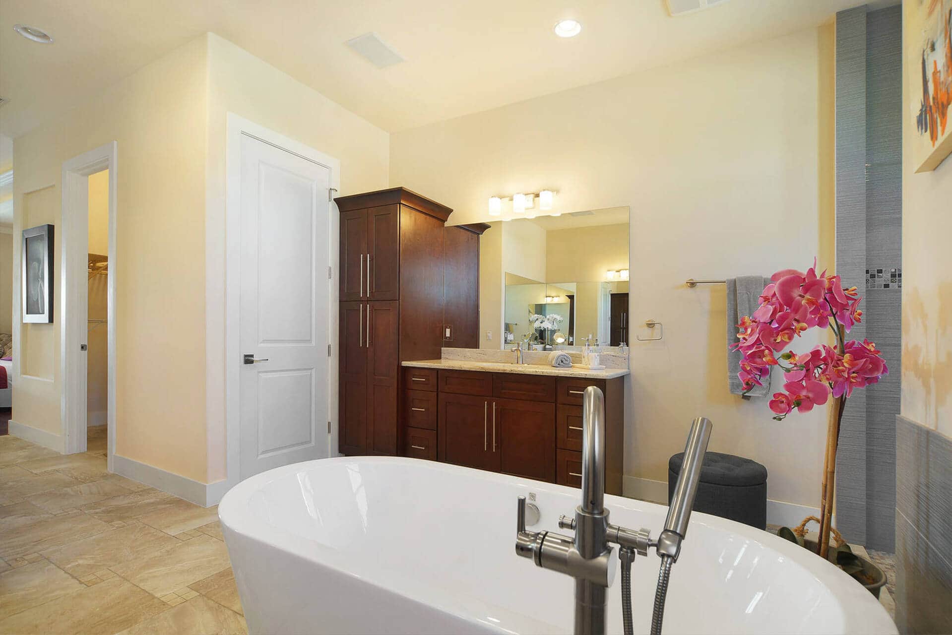 Master bathroom – third view